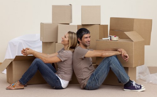 Removal van and movers serving Southlambeth streets