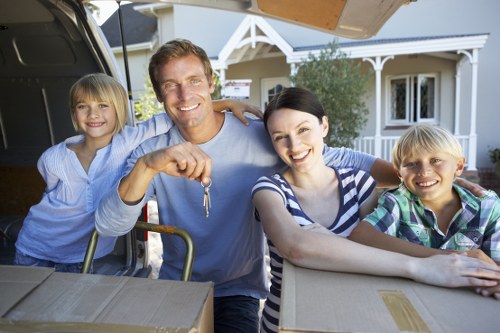 Residential flat move support in Southlambeth