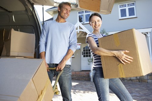 Residential move support for Southlambeth apartments and houses